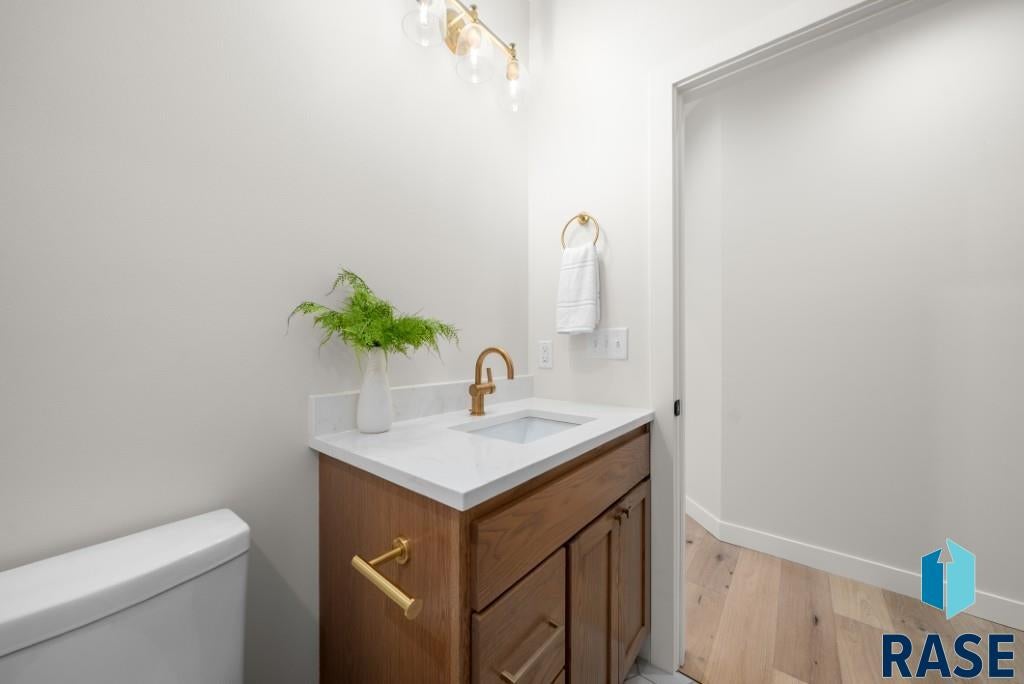 Sioux Falls, South Dakota, 57110, United States, 2 Bedrooms Bedrooms, ,2 BathroomsBathrooms,Residential,For Sale,2005980