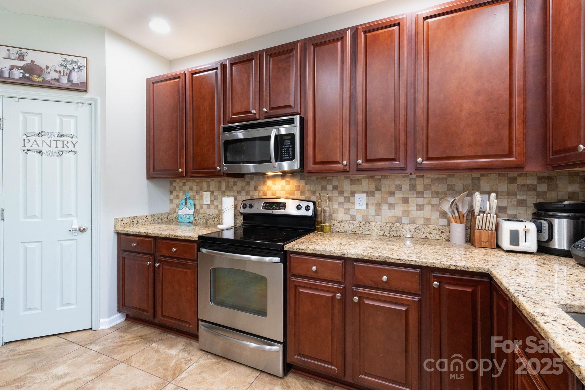 Fletcher, North Carolina, 28732, United States, 4 Bedrooms Bedrooms, ,3 BathroomsBathrooms,Residential,For Sale,1977769