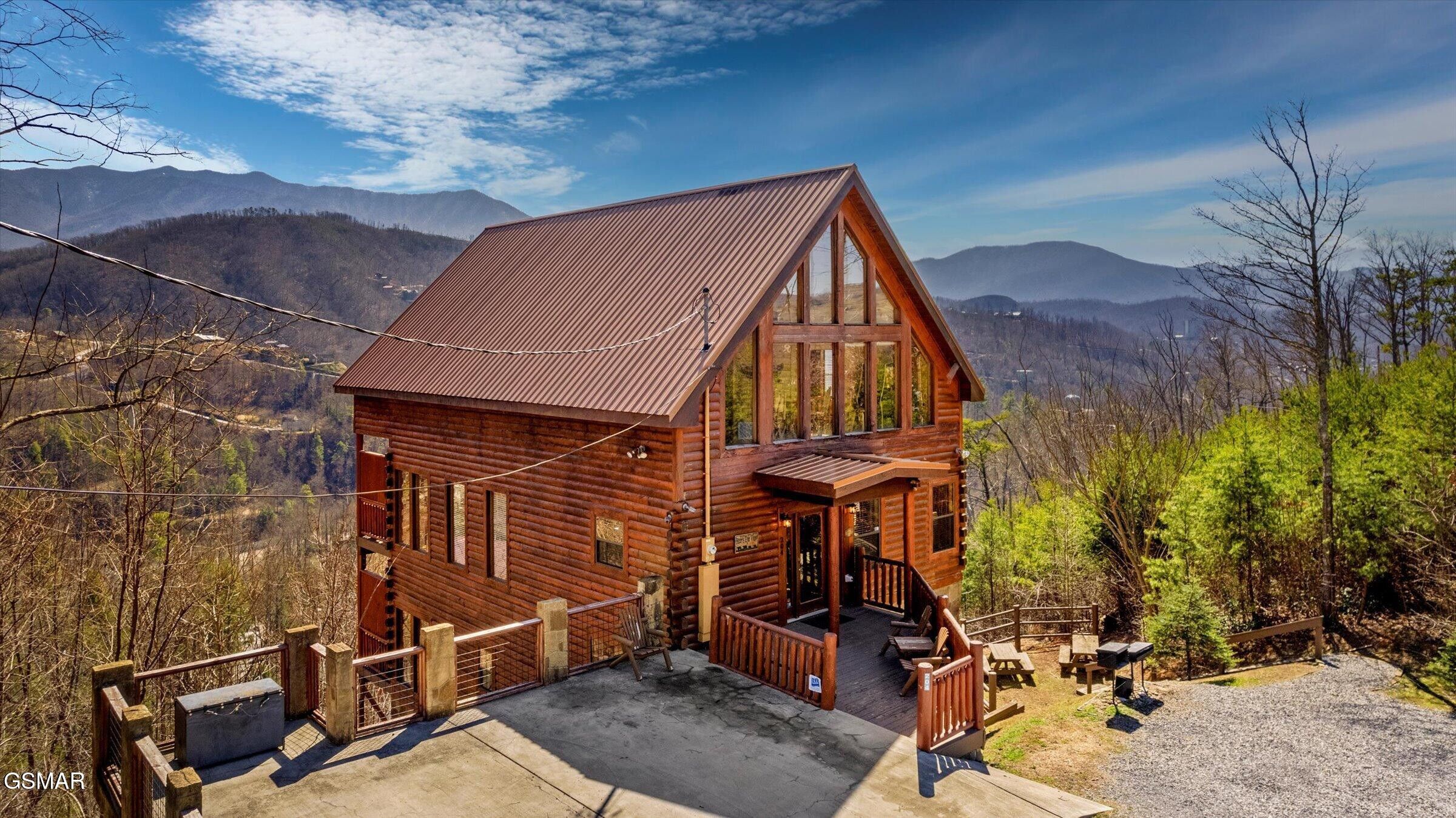 Gatlinburg, Tennessee, 37738, United States, 4 Bedrooms Bedrooms, ,5 BathroomsBathrooms,Residential,For Sale,1914228