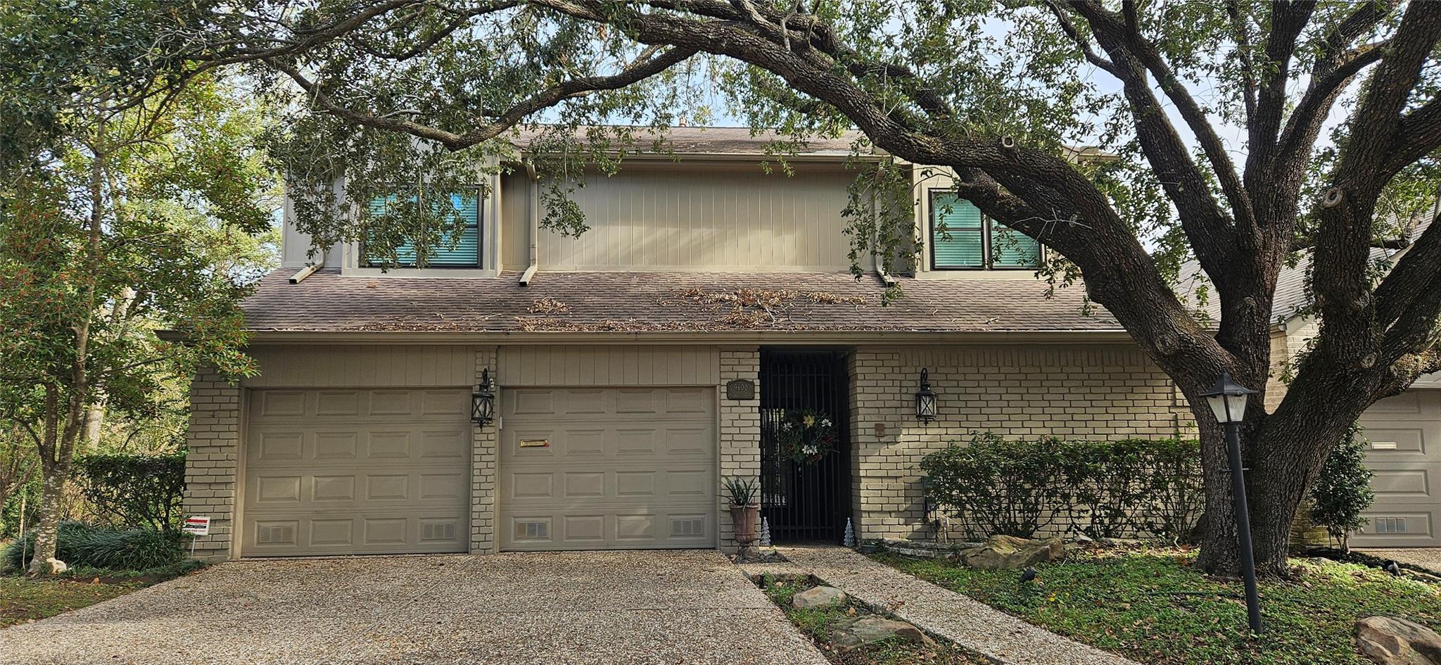 Houston, Texas, 77063, United States, 4 Bedrooms Bedrooms, ,4 BathroomsBathrooms,Residential,For Sale,1842361
