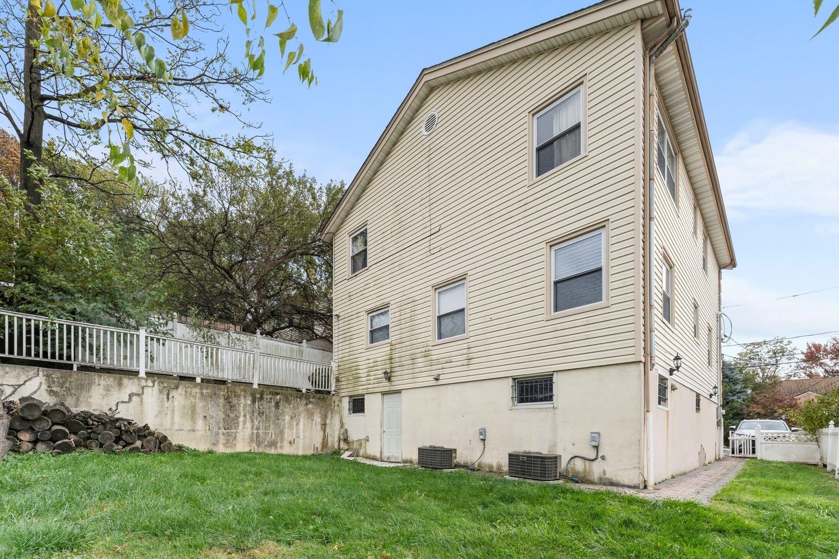 North Bergen, New Jersey, 07047, United States, 5 Bedrooms Bedrooms, ,5 BathroomsBathrooms,Residential,For Sale,2000699