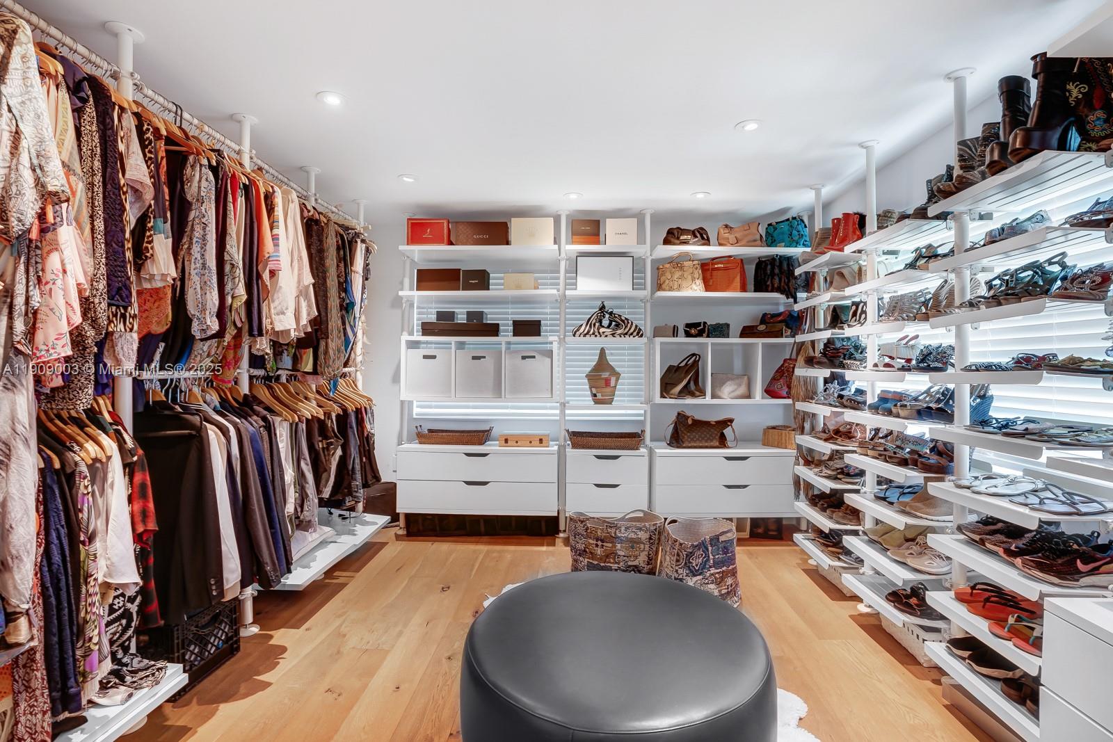 Miami, Florida, 33137, United States, 5 Bedrooms Bedrooms, ,5 BathroomsBathrooms,Residential,For Sale,1987585