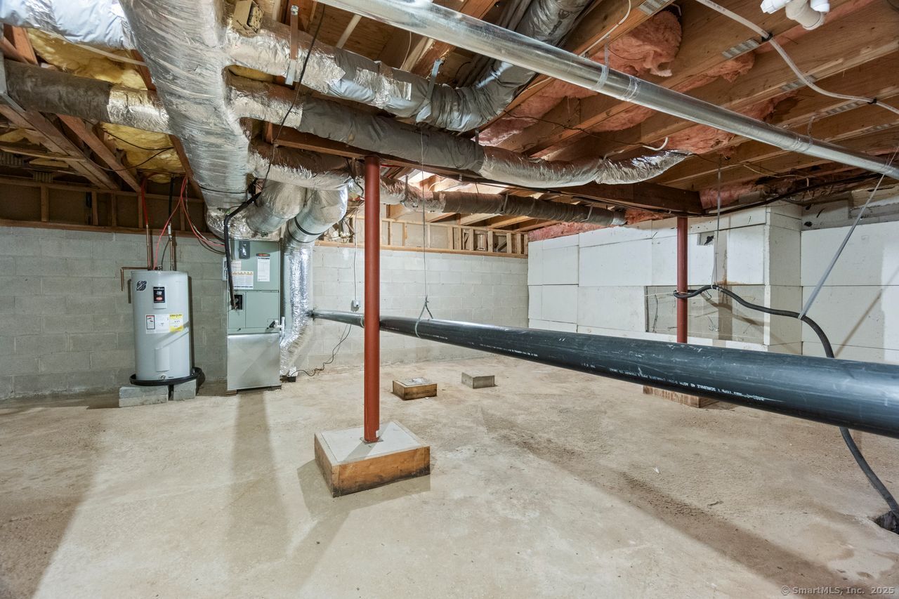 Old Saybrook, Connecticut, 06475, United States, 2 Bedrooms Bedrooms, ,2 BathroomsBathrooms,Residential,For Sale,1957011