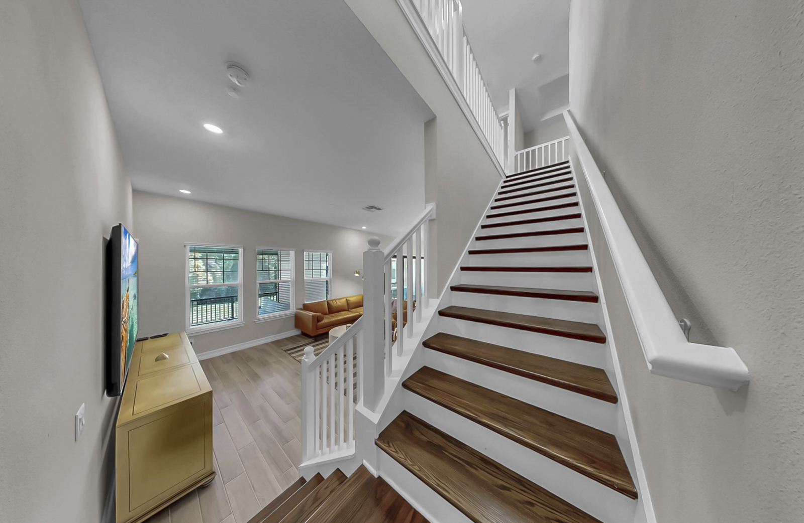 Ruskin, Florida, 33570, United States, 3 Bedrooms Bedrooms, ,3 BathroomsBathrooms,Residential,For Sale,1974253