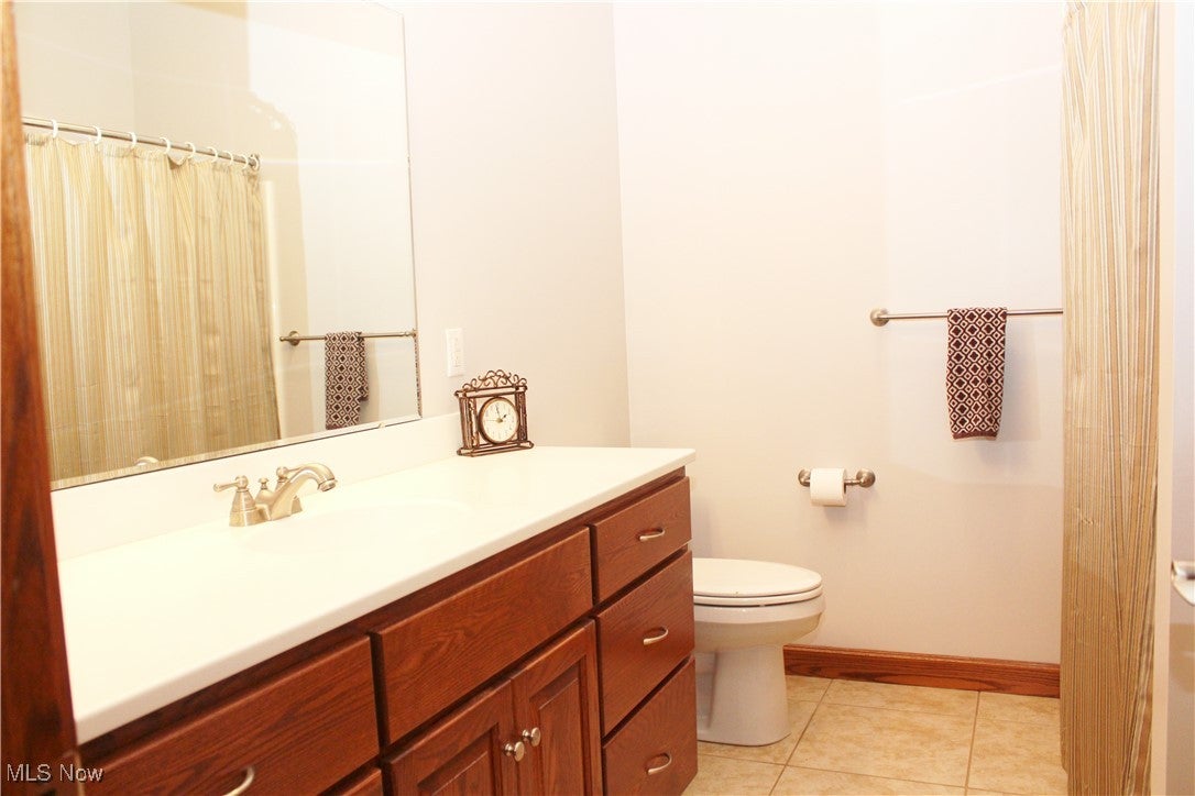 Lowellville, Ohio, 44436, United States, 3 Bedrooms Bedrooms, ,2 BathroomsBathrooms,Residential,For Sale,1984075