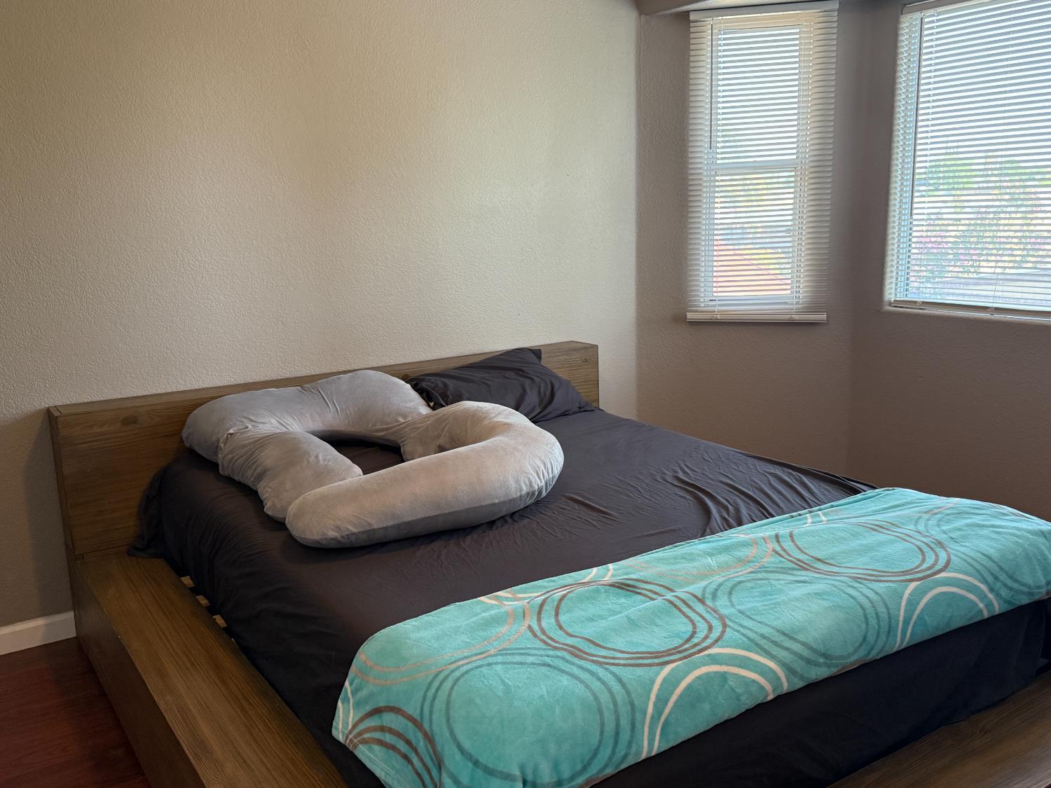 Los Banos, California, 93635, United States, 4 Bedrooms Bedrooms, ,3 BathroomsBathrooms,Residential,For Sale,1921420