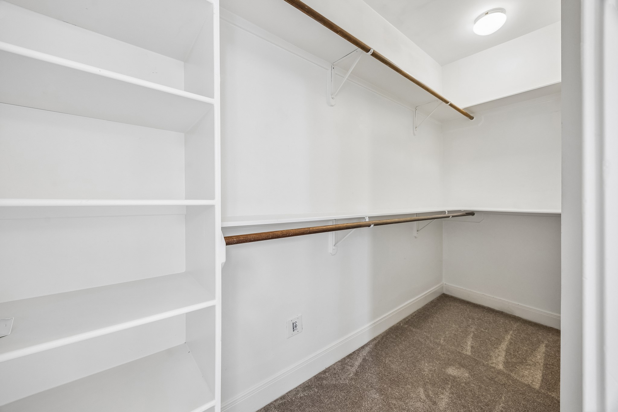  1647 Bonnie Brae Street - 物件實景
