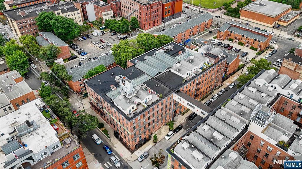 Jersey City, New Jersey, 07302, United States, 2 Bedrooms Bedrooms, ,2 BathroomsBathrooms,Residential,For Sale,1927201