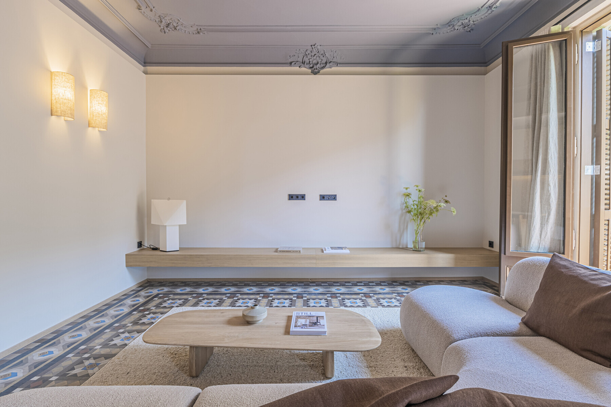  Modernist flat in Eixample with premium finishes in the Quadrat d