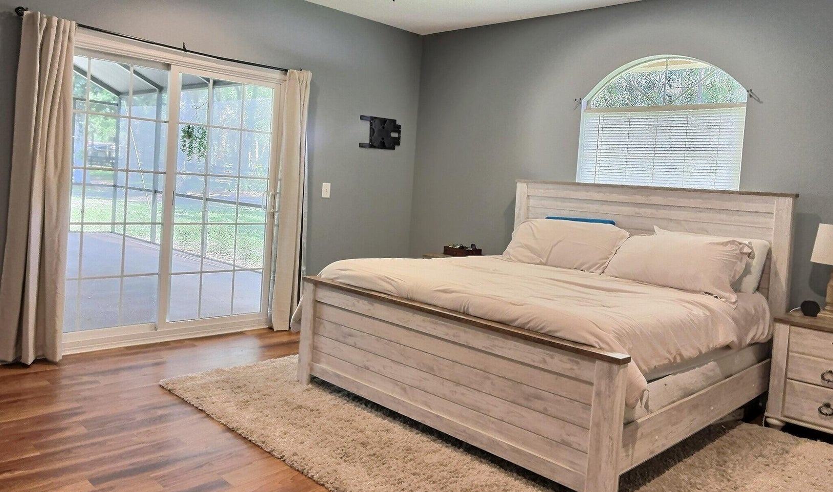 Hawthorne, Florida, 32640, United States, 5 Bedrooms Bedrooms, ,2 BathroomsBathrooms,Residential,For Sale,1903674