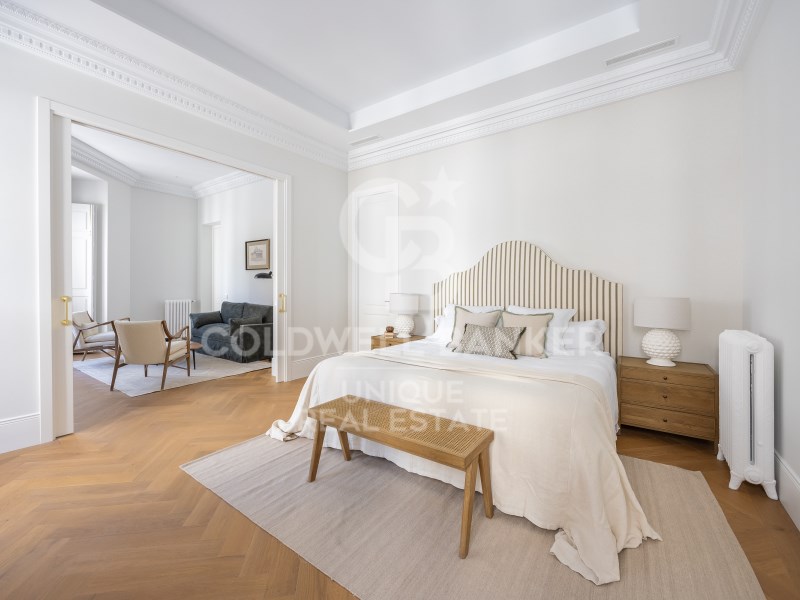Madrid, Comunidad de Madrid, ES, 5 Bedrooms Bedrooms, ,6 BathroomsBathrooms,Residential,For Sale,1932441