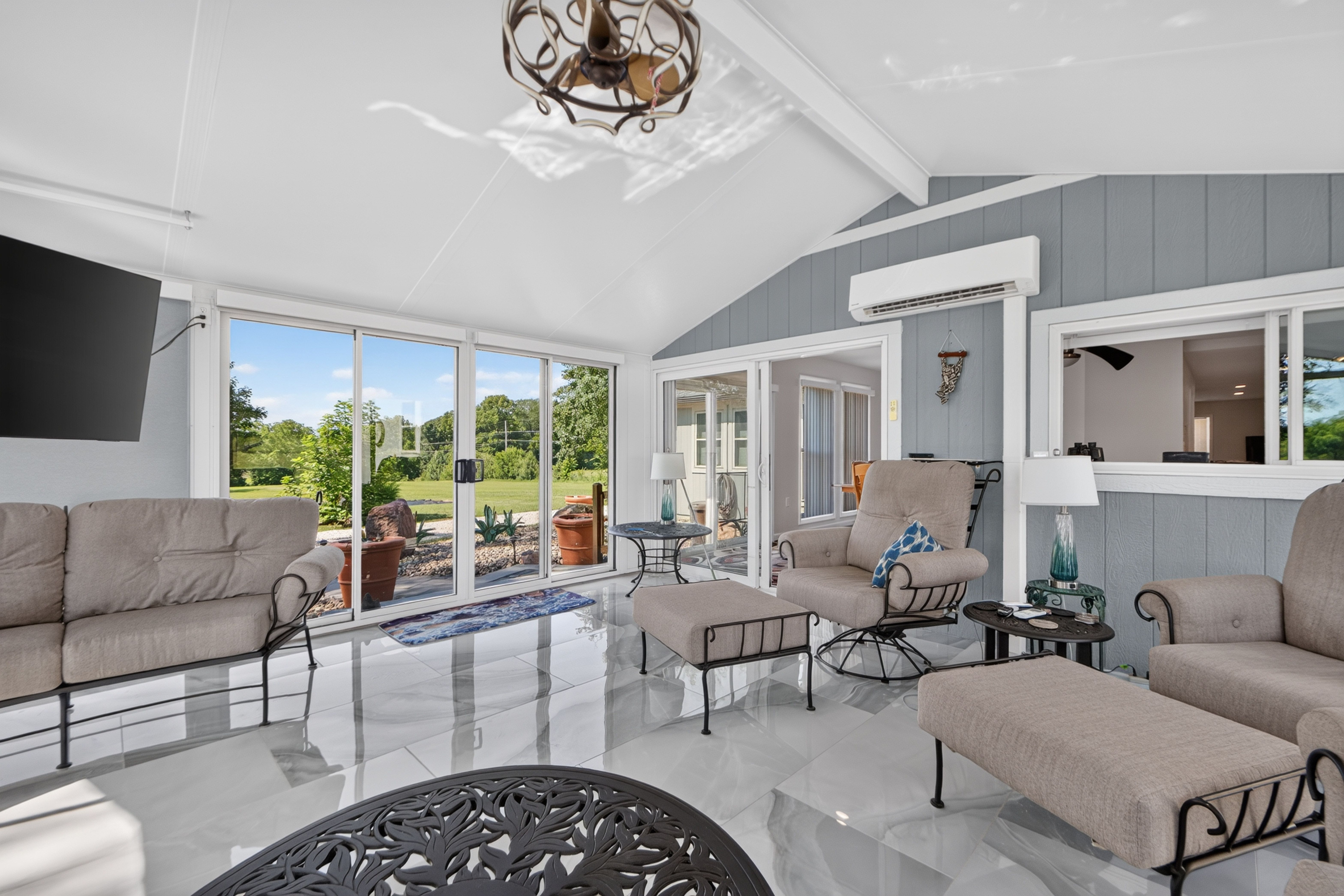  26025 Metcalf Road, Louisburg, KS 66053 - 物件實景