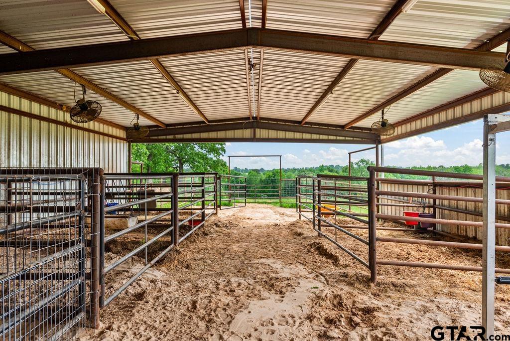 1475 FM 49, Mineola, Texas, 75773, United States, 4 Bedrooms Bedrooms, ,3 BathroomsBathrooms,Residential,For Sale,1475 FM 49,1673387