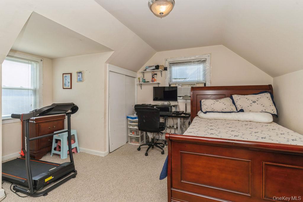 Elmont, New York, 11003, United States, 4 Bedrooms Bedrooms, ,1 BathroomBathrooms,Residential,For Sale,1938597