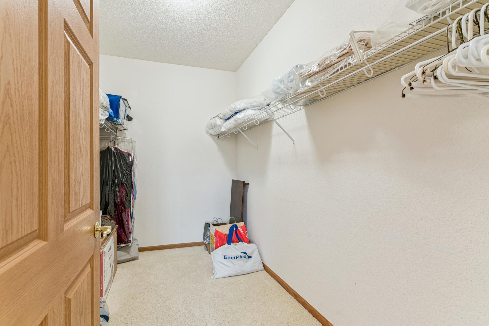 Richfield, Minnesota, 55423, United States, 2 Bedrooms Bedrooms, ,2 BathroomsBathrooms,Residential,For Sale,1867509