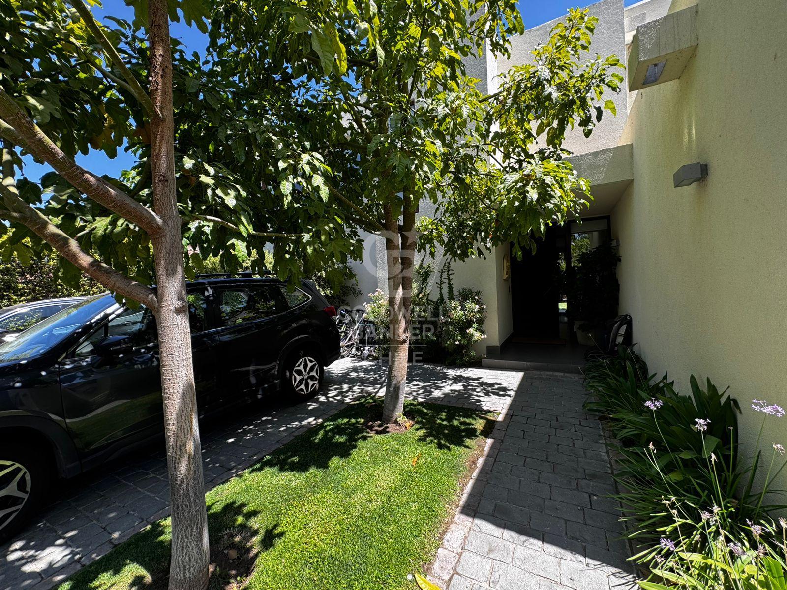 Colina, Chile, 4 Bedrooms Bedrooms, ,3 BathroomsBathrooms,Residential,For Sale,1696769