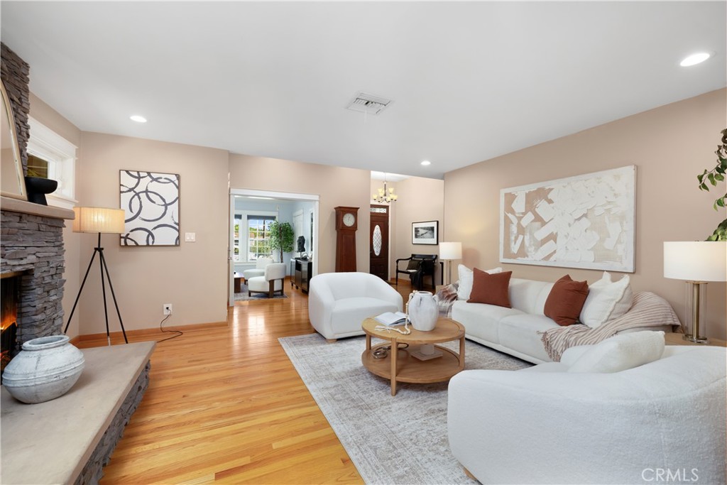 Arcadia, California, 91006, United States, 4 Bedrooms Bedrooms, ,3 BathroomsBathrooms,Residential,For Sale,1949803