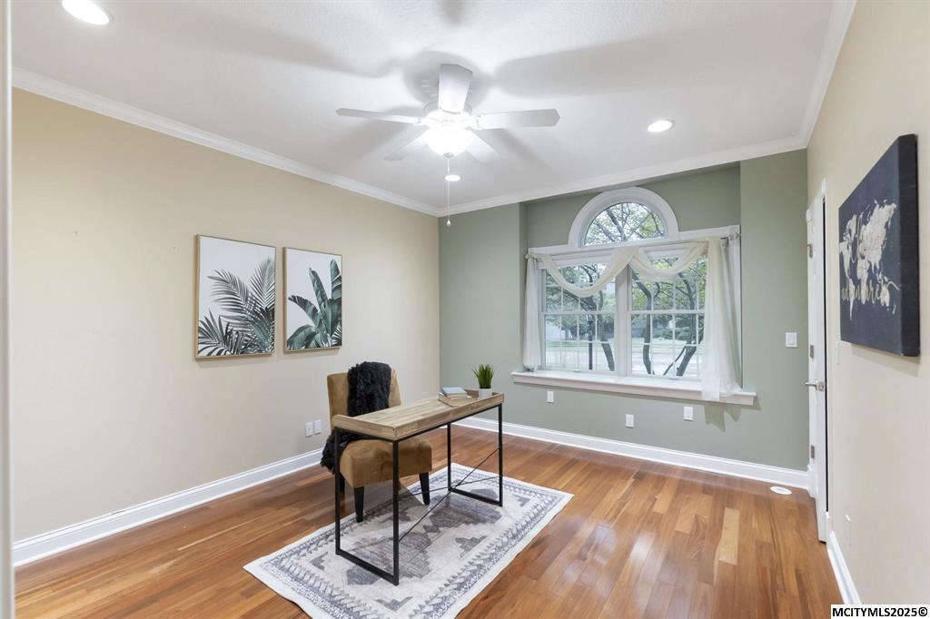 Mason City, Iowa, 50401, United States, 5 Bedrooms Bedrooms, ,4 BathroomsBathrooms,Residential,For Sale,1973709