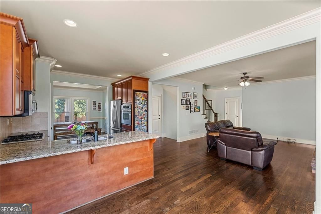 Marietta, Georgia, 30062, United States, 4 Bedrooms Bedrooms, ,5 BathroomsBathrooms,Residential,For Sale,1959898