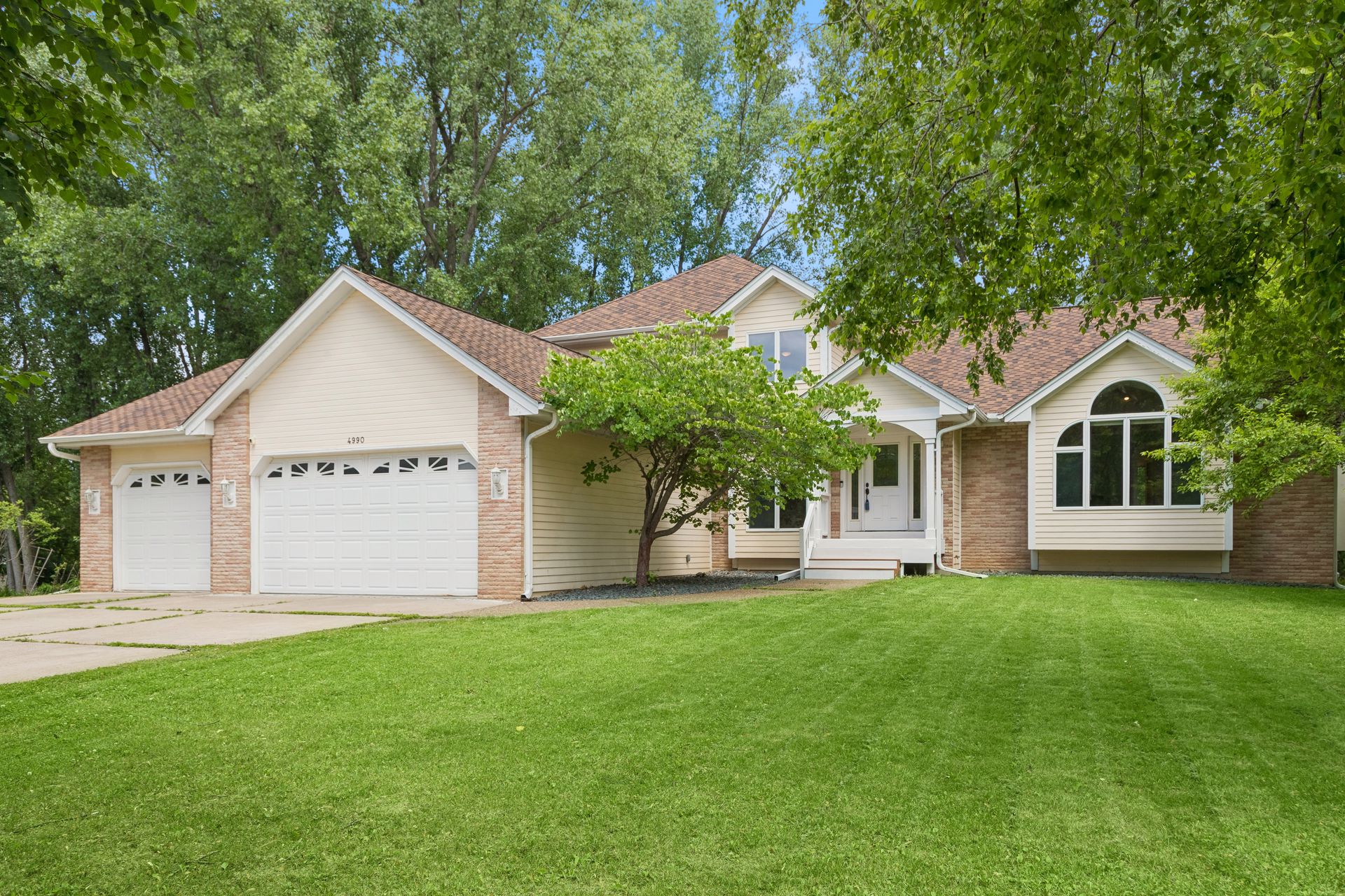  Beautifully Designed Living Near Bald Eagle Lake - 物件實景