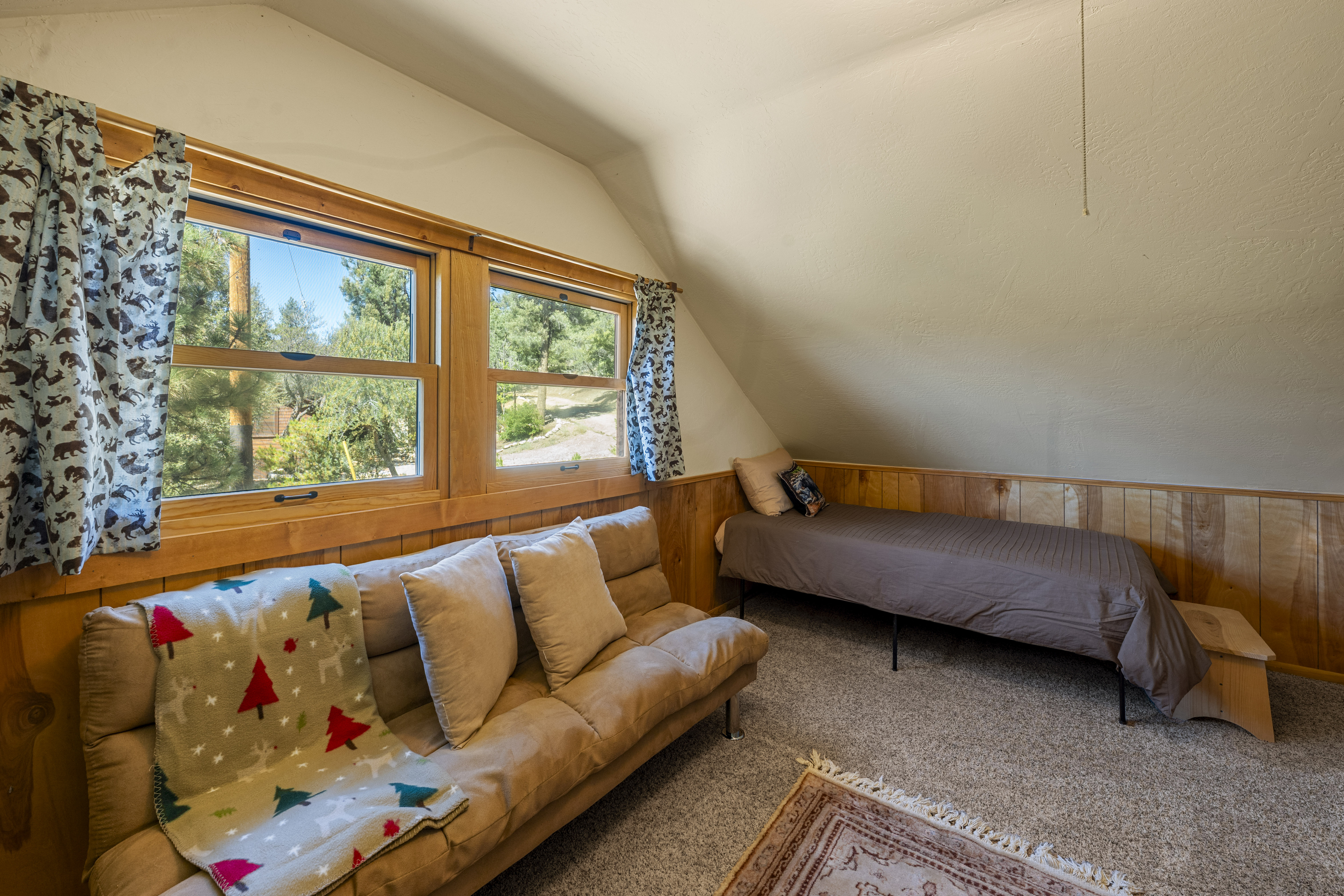  82 Lakeview Lane, Fawnskin, CA 92333 - 物件實景