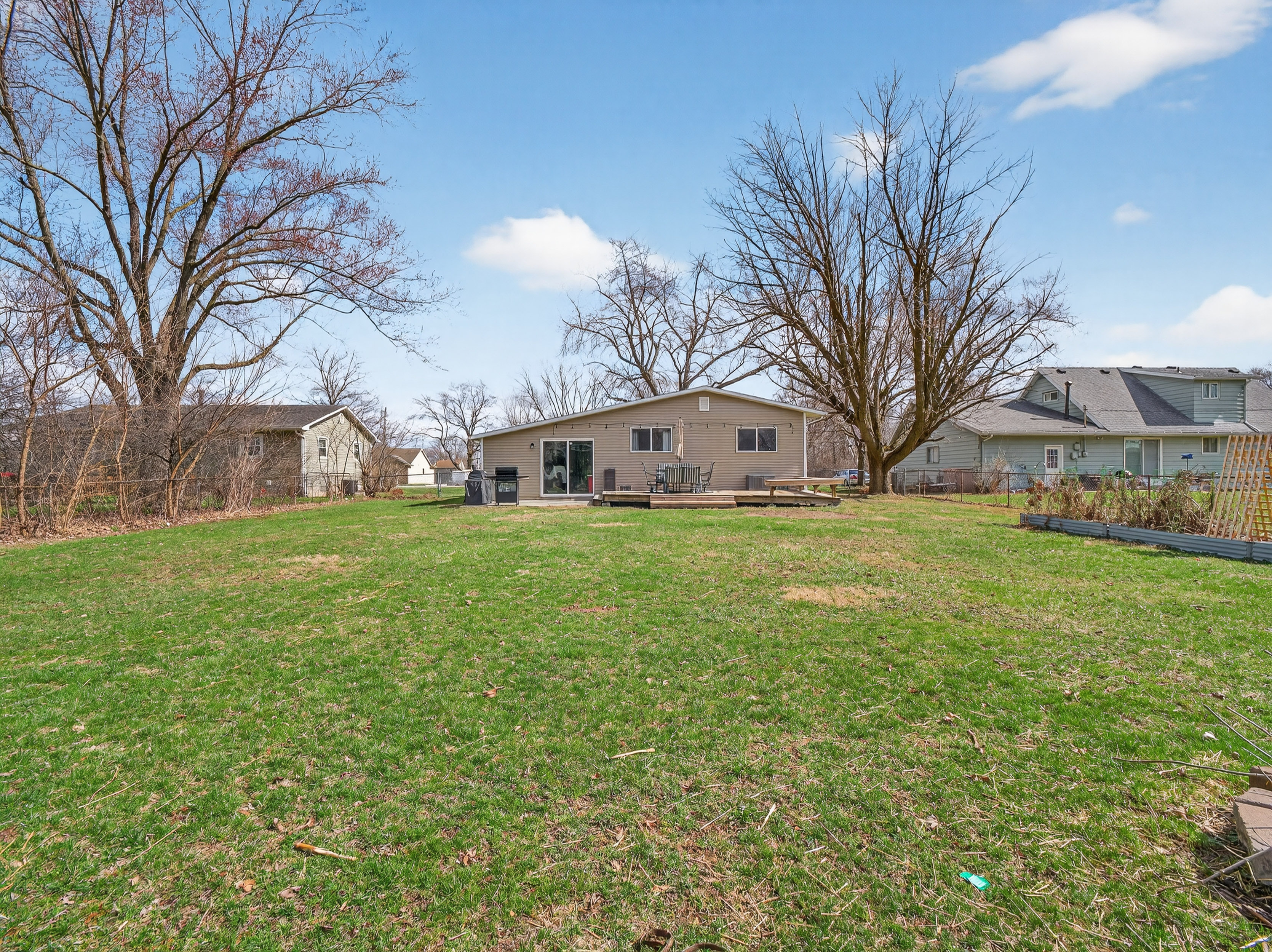  Unique Ranch on Large Lot - 物件實景