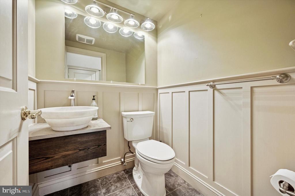 Philadelphia, Pennsylvania, 19125, United States, 4 Bedrooms Bedrooms, ,3 BathroomsBathrooms,Residential,For Sale,1836902