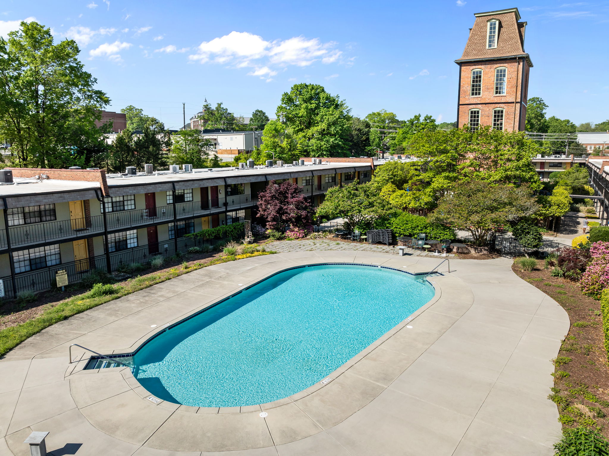  807 W Trinity Avenue, Durham, NC, 27701 - 物件實景