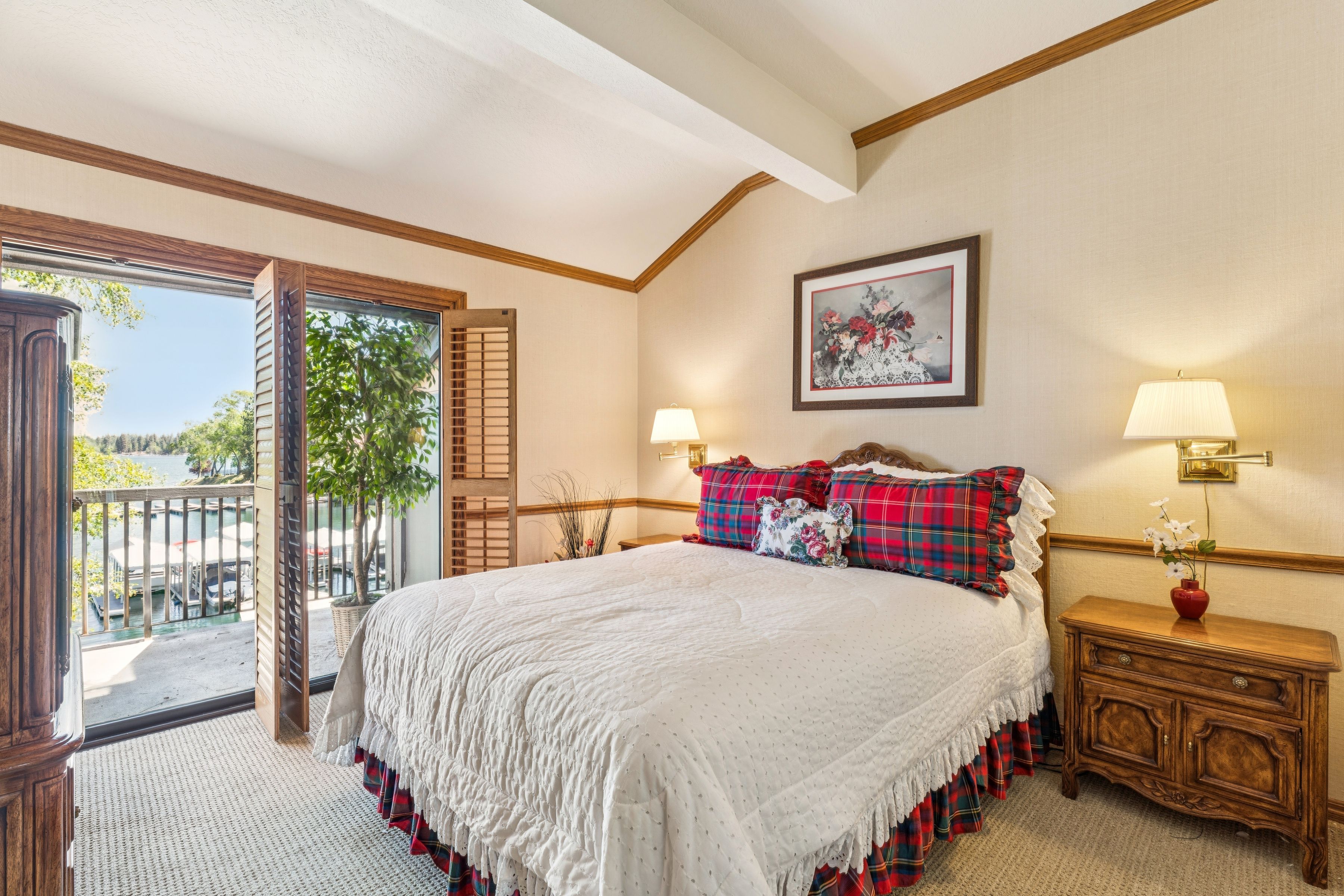  1 Village Bay, Lake Arrowhead, CA 92352 - 物件實景