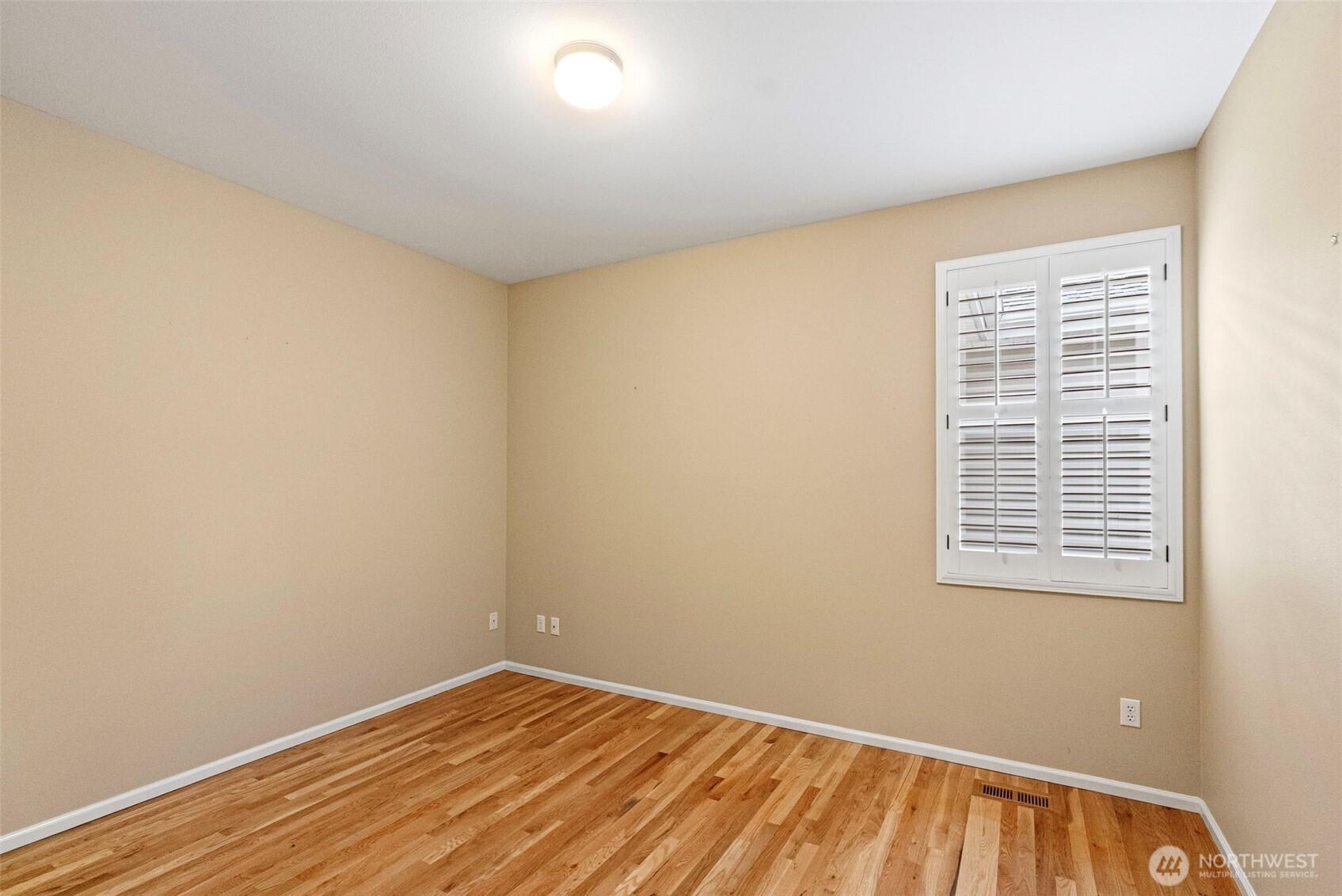 UNIVERSITY PLACE, Washington, 98466, United States, 3 Bedrooms Bedrooms, ,2 BathroomsBathrooms,Residential,For Sale,1997362