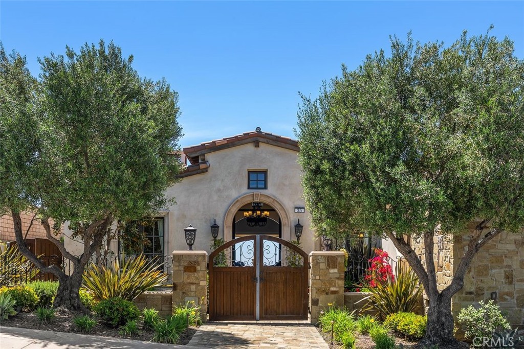 Dana Point, California, 92629, United States, 5 Bedrooms Bedrooms, ,10 BathroomsBathrooms,Residential,For Sale,1838337