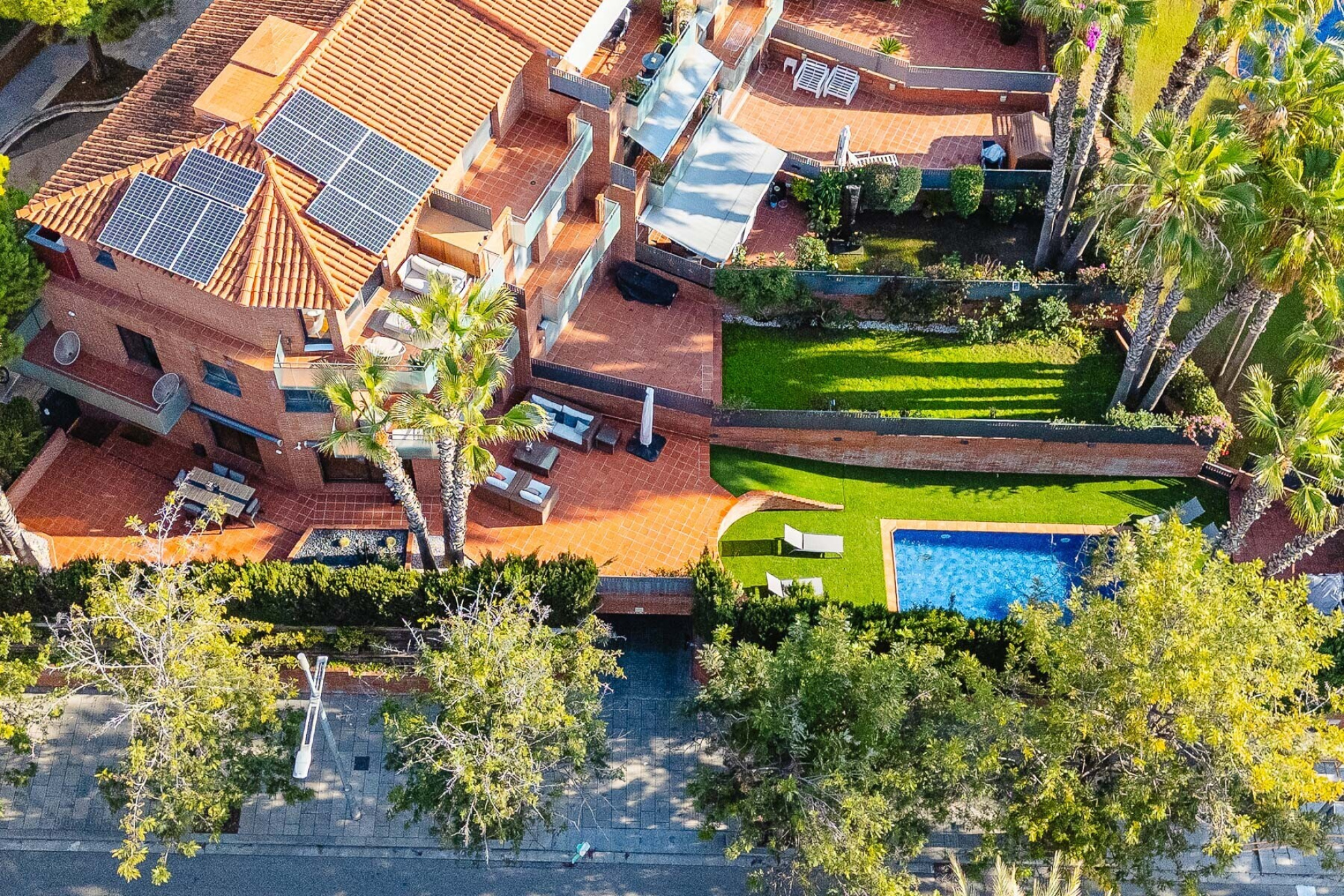  Exclusive house with garden and private pool near the center of Sitges - 物件實景