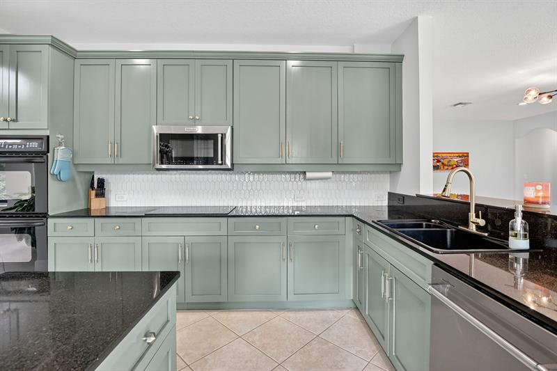 Miramar, Florida, 33027, United States, 5 Bedrooms Bedrooms, ,3 BathroomsBathrooms,Residential,For Sale,1987631