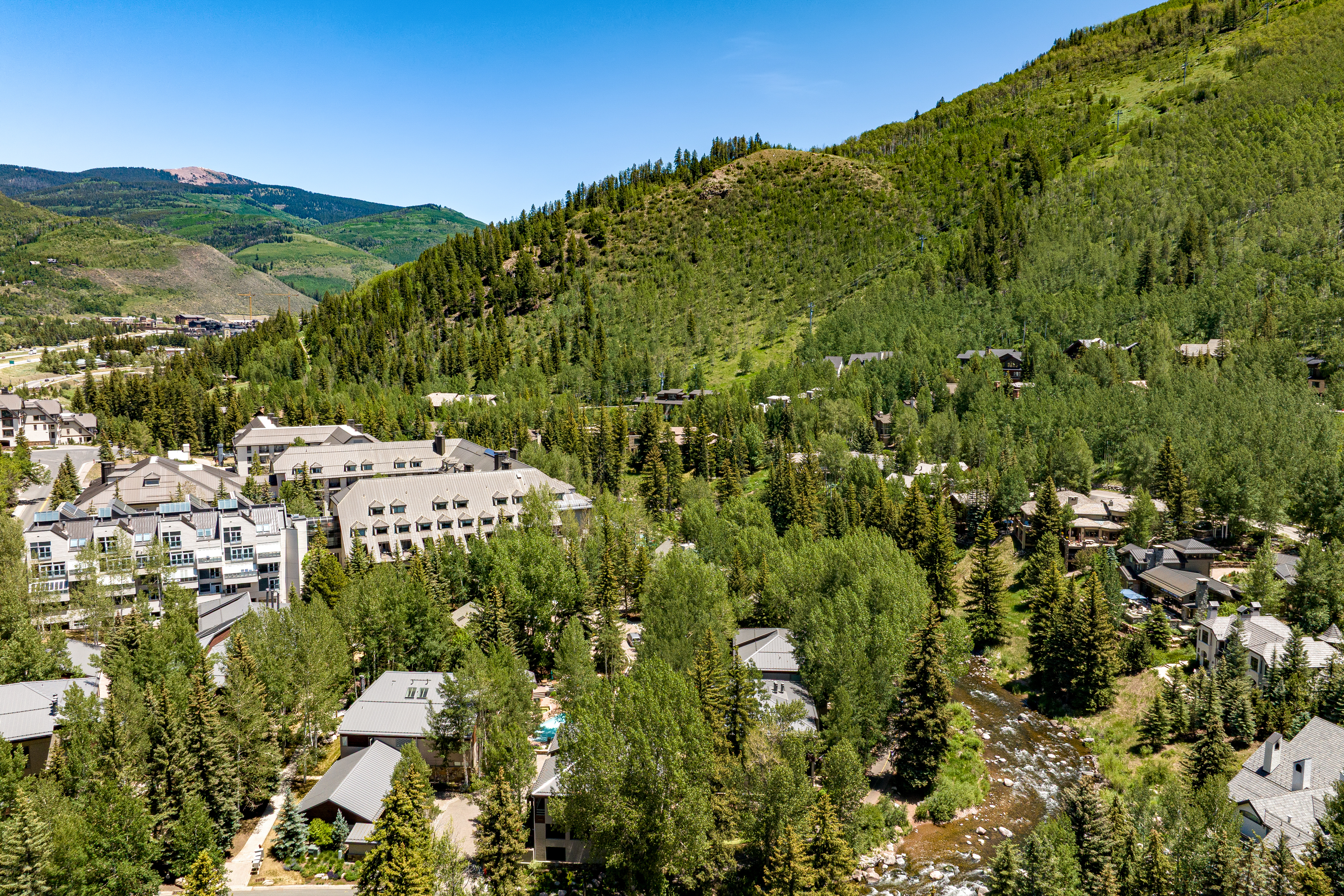  The Ultimate Alpine Retreat: Privacy Meets Convenience in Cascade Village - 物件實景