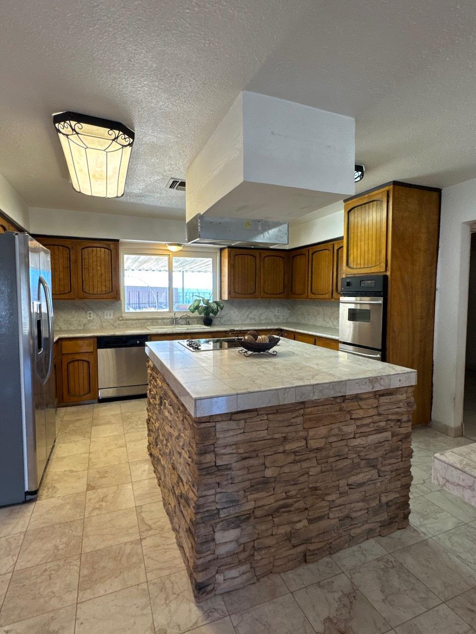 Fresno, California, 93723, United States, 3 Bedrooms Bedrooms, ,3 BathroomsBathrooms,Residential,For Sale,1982063