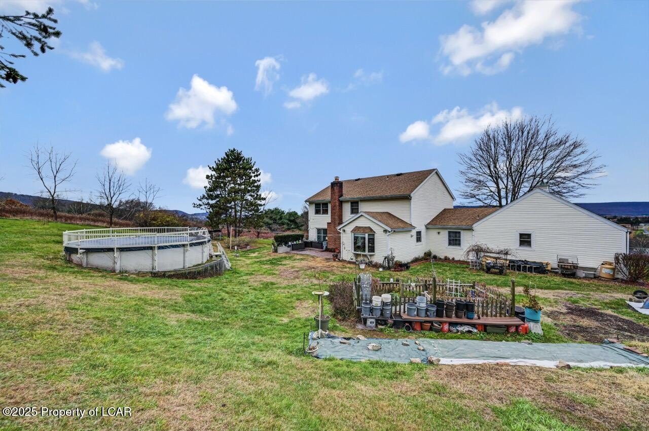 Sugarloaf, Pennsylvania, 18249, United States, 4 Bedrooms Bedrooms, ,3 BathroomsBathrooms,Residential,For Sale,1996756