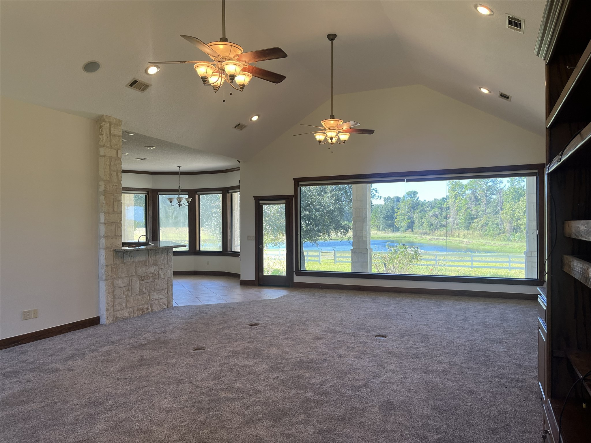 Montgomery, Texas, 77316, United States, 4 Bedrooms Bedrooms, ,3 BathroomsBathrooms,Residential,For Sale,1988300