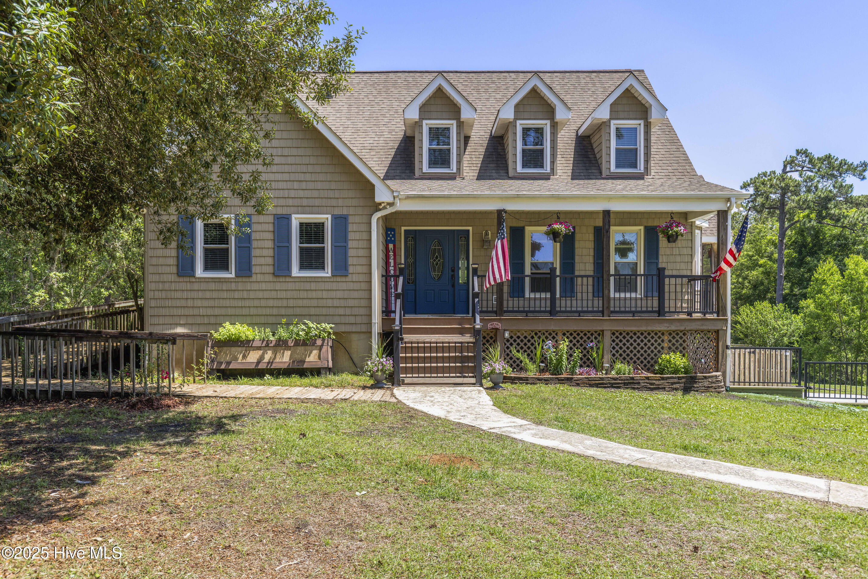 Southport, North Carolina, 28461, United States, 3 Bedrooms Bedrooms, ,4 BathroomsBathrooms,Residential,For Sale,1895633
