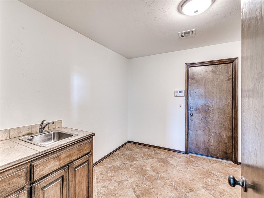 Edmond, Oklahoma, 73012, United States, 4 Bedrooms Bedrooms, ,3 BathroomsBathrooms,Residential,For Sale,1996470