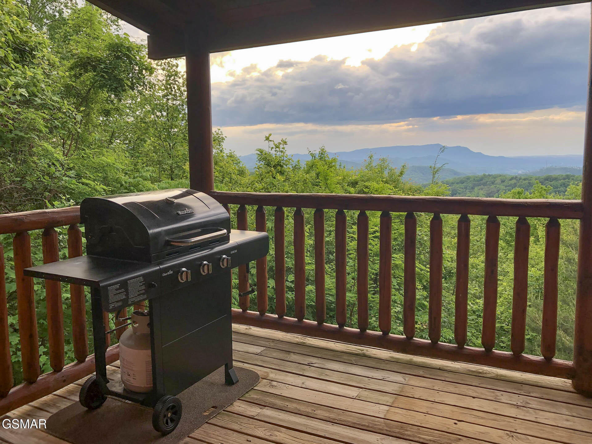 Sevierville, Tennessee, 37876, United States, 2 Bedrooms Bedrooms, ,2 BathroomsBathrooms,Residential,For Sale,1873057