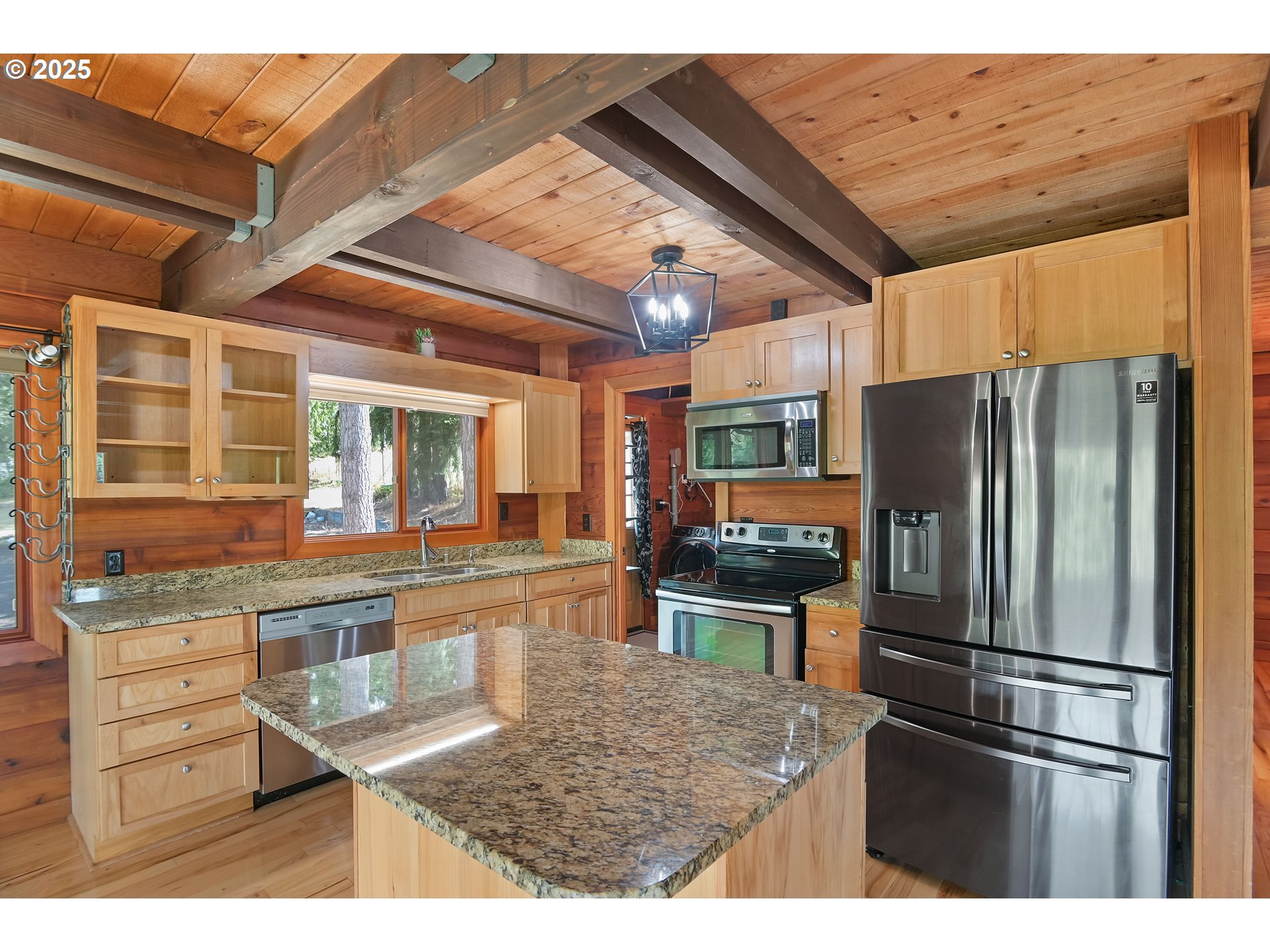 Kalama, Washington, 98625, United States, 3 Bedrooms Bedrooms, ,2 BathroomsBathrooms,Residential,For Sale,1988010