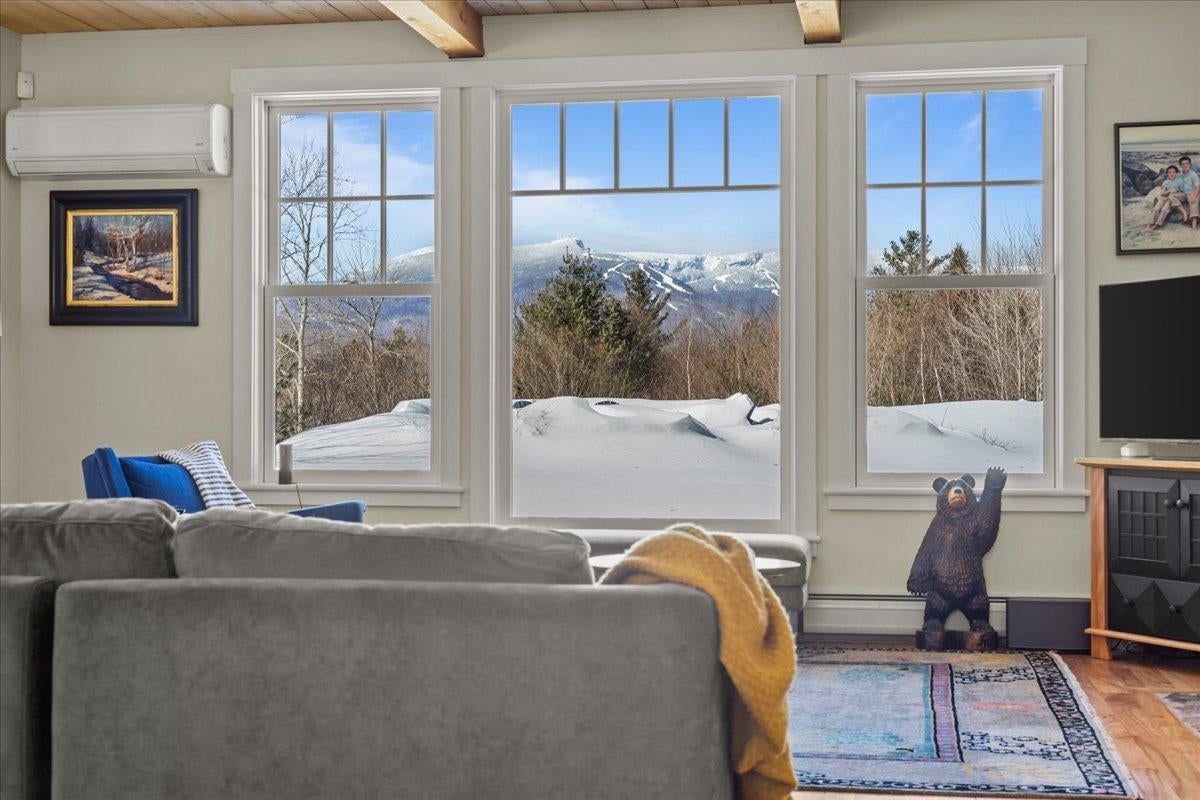 Stowe, Vermont, 05672, United States, 4 Bedrooms Bedrooms, ,3 BathroomsBathrooms,Residential,For Sale,1751990