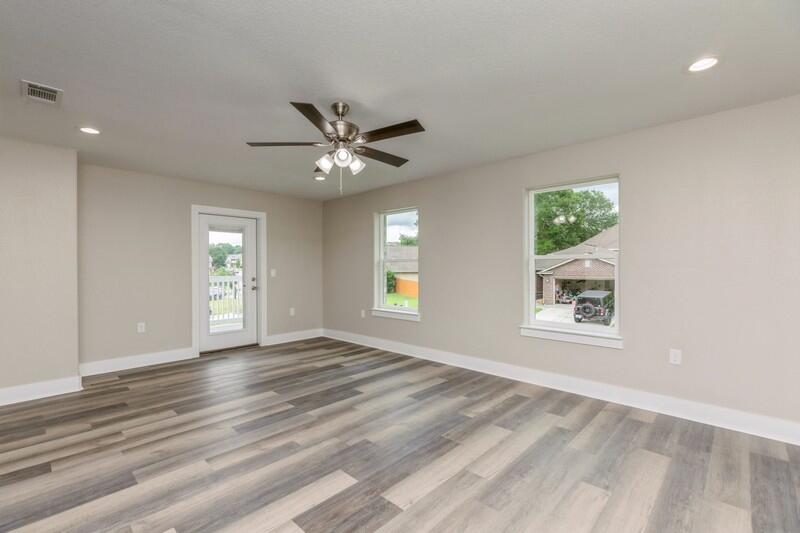 Crestview, Florida, 32539, United States, 4 Bedrooms Bedrooms, ,4 BathroomsBathrooms,Residential,For Sale,1911997