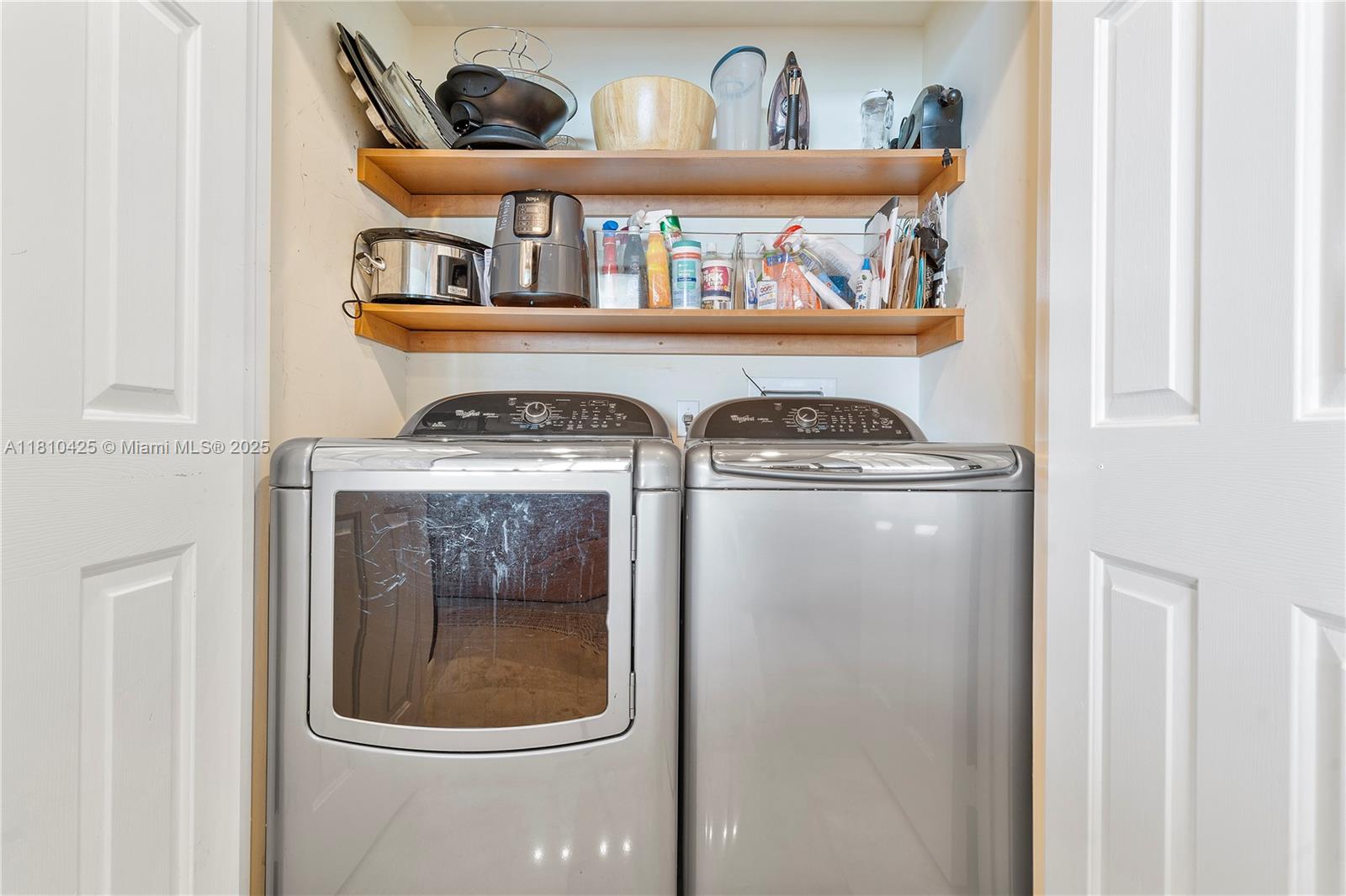 Fort Lauderdale, Florida, 33316, United States, 1 Bedroom Bedrooms, ,2 BathroomsBathrooms,Residential,For Sale,1838693