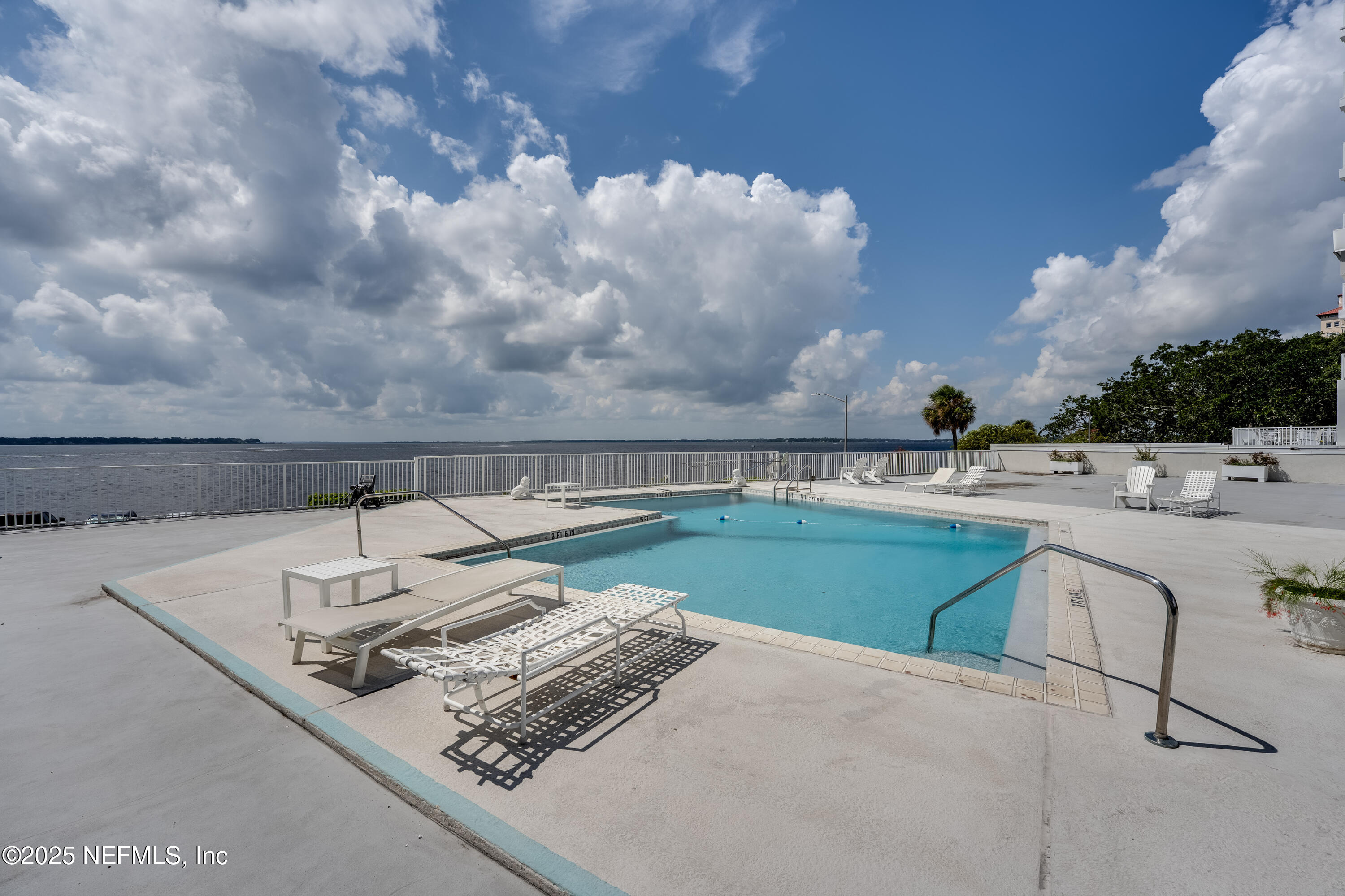 Jacksonville, Florida, 32204, United States, 3 Bedrooms Bedrooms, ,4 BathroomsBathrooms,Residential,For Sale,1939810