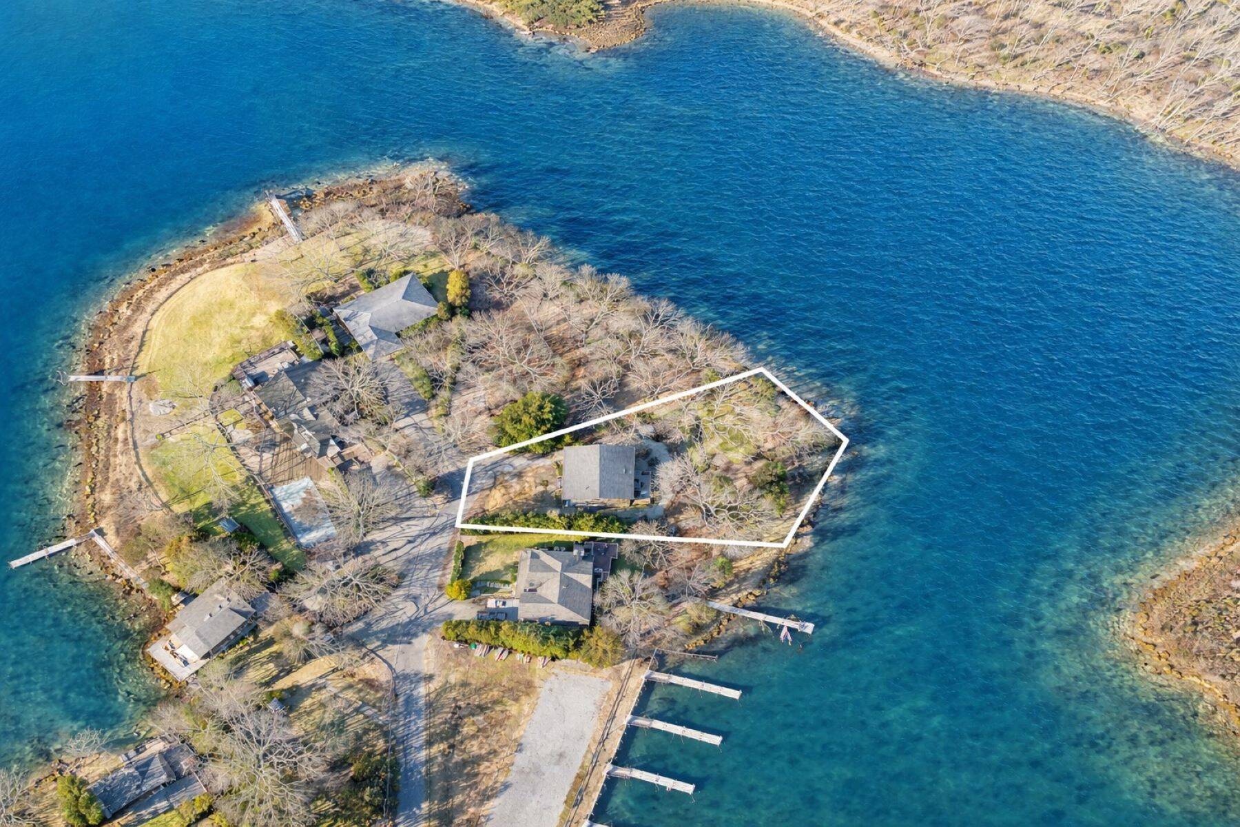  Southampton Cove Retreat - Renovated 3BR with Water Views - 物件實景