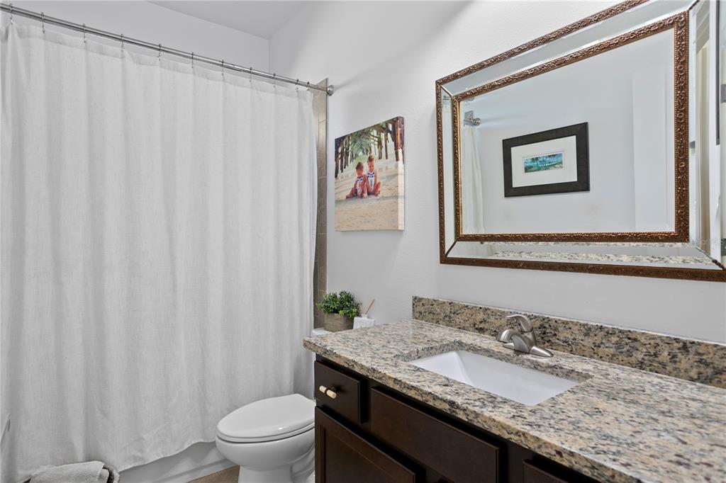 Lithia, Florida, 33547, United States, 5 Bedrooms Bedrooms, ,4 BathroomsBathrooms,Residential,For Sale,1997364