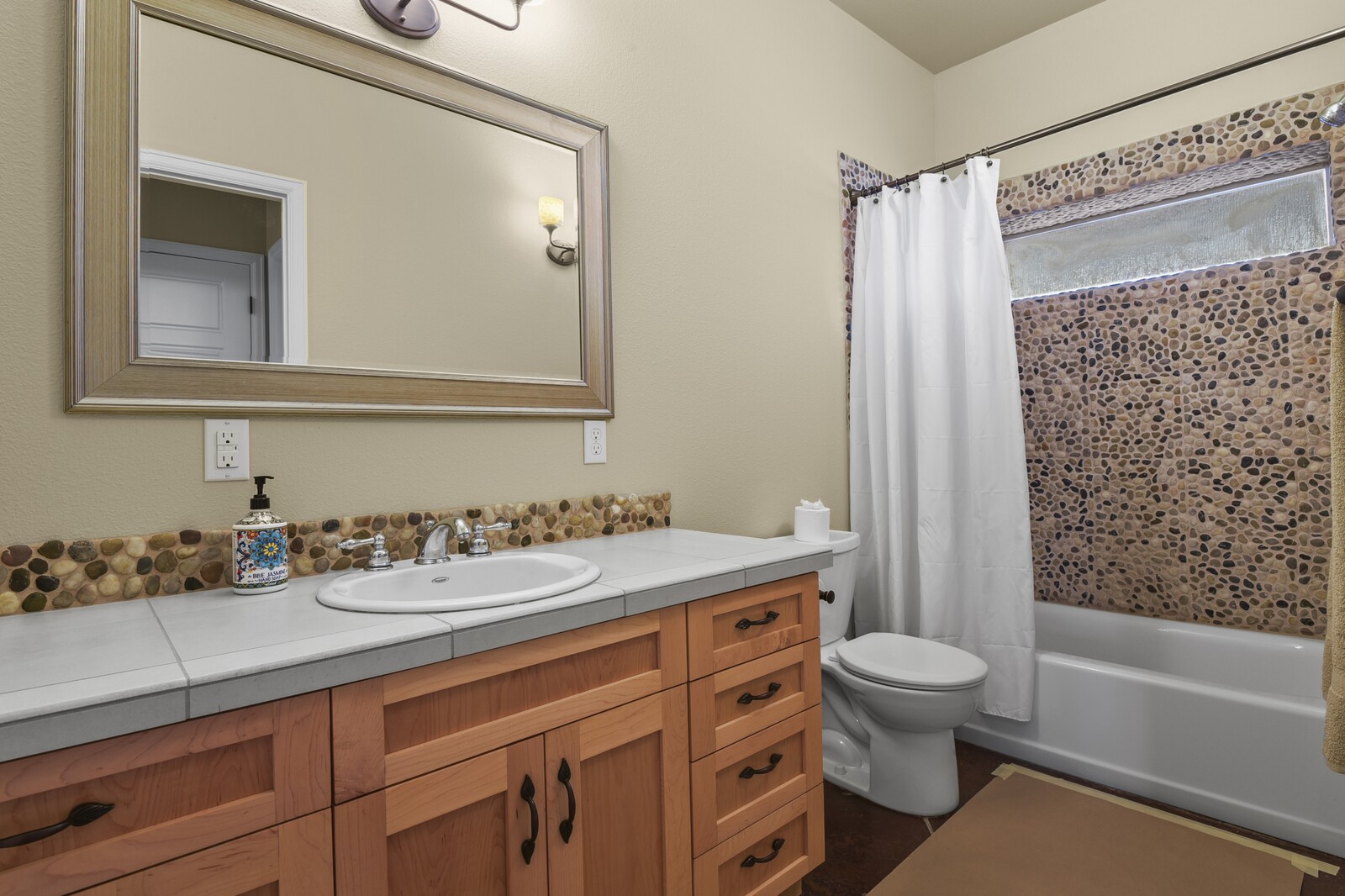 Pueblo, Colorado, 81004, United States, 2 Bedrooms Bedrooms, ,Residential,For Sale,1915514