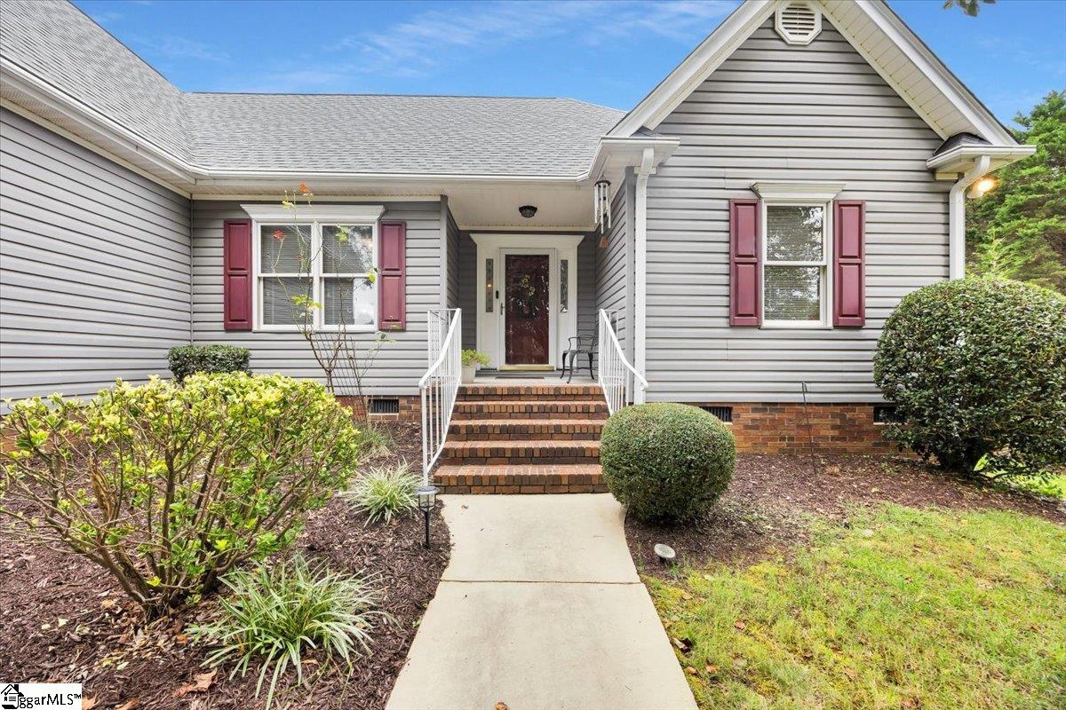 Greenville, South Carolina, 29617, United States, 4 Bedrooms Bedrooms, ,3 BathroomsBathrooms,Residential,For Sale,1955283