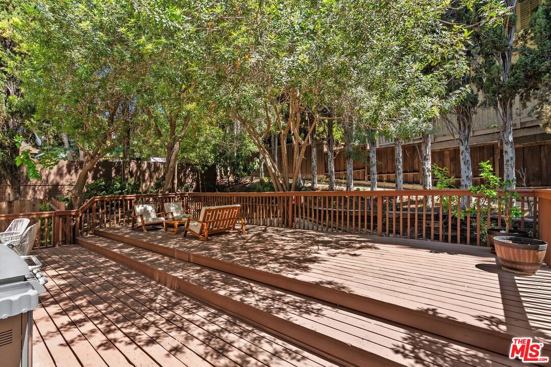Los Angeles, California, 90077, United States, 3 Bedrooms Bedrooms, ,3 BathroomsBathrooms,Residential,For Sale,1933289